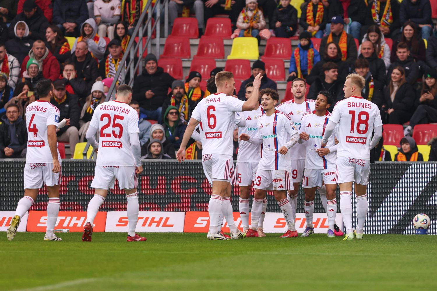 Kto poprowadzi Raków Częstochowa w najbliższym meczu? „Ogromna szansa”