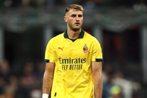 AC Milan chce odzyskać utopione 32 miliony euro. Kluby z Premier League zainteresowane napastnikiem
