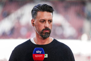 OFICJALNIE: Klub z Bundesligi zwolnił trenera