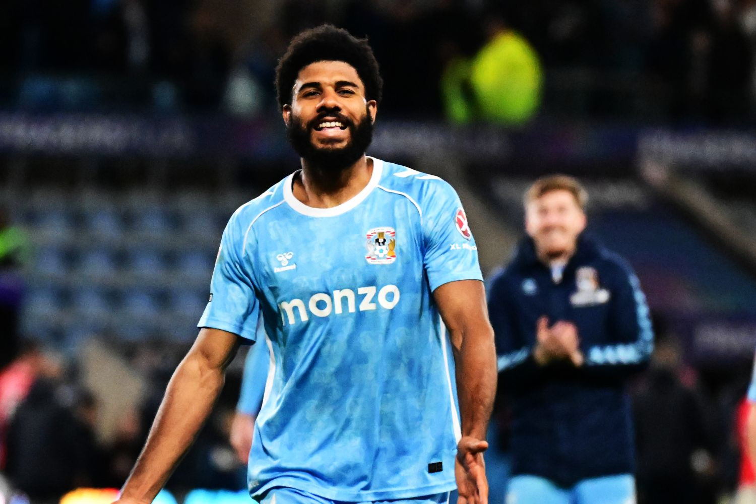 Reprezentacja Polski z „transferem” napastnika?! PZPN zainteresowany