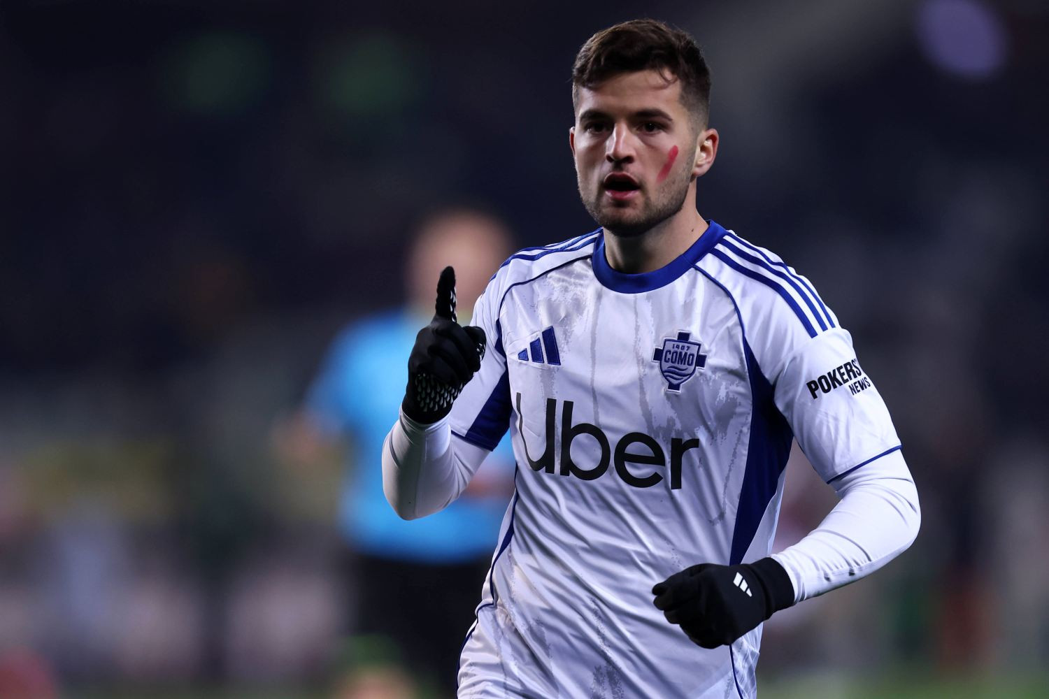 Kosztował fortunę, a odejdzie po zaledwie kilku miesiącach? Są chętni na gracza Como 1907