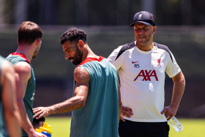 „Kto powinien wyjść z taką inicjatywą, ja?”. Trudny wstęp do pokojowych rozmów między Arne Slotem a Mohamedem Salahem