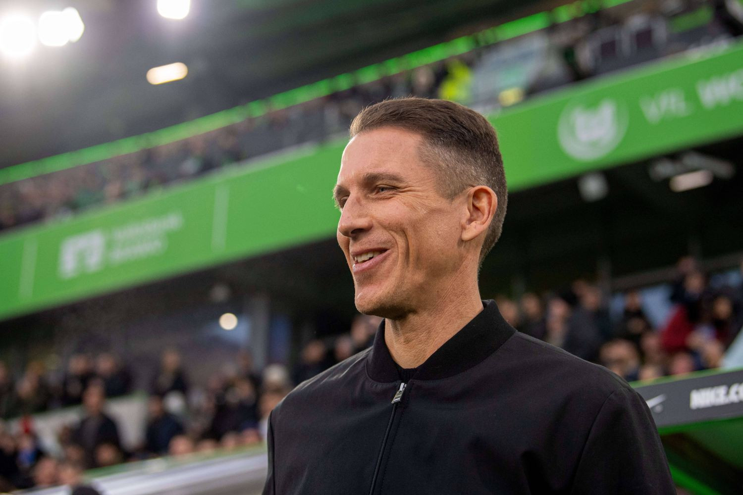 Początkujący trener sprawdził się w roli strażaka. Nagrodą nowy kontrakt w Wolfsburgu [OFICJALNIE]