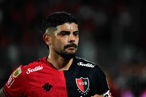 OFICJALNIE: Éver Banega wolnym zawodnikiem