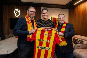 Korona Kielce sprawiła kibicom prezent na Święta. Głośny powrót do Ekstraklasy stał się faktem [OFICJALNIE]