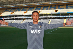 Jest temat bramkarza! Legia Warszawa przeszkodzi... Cracovii?