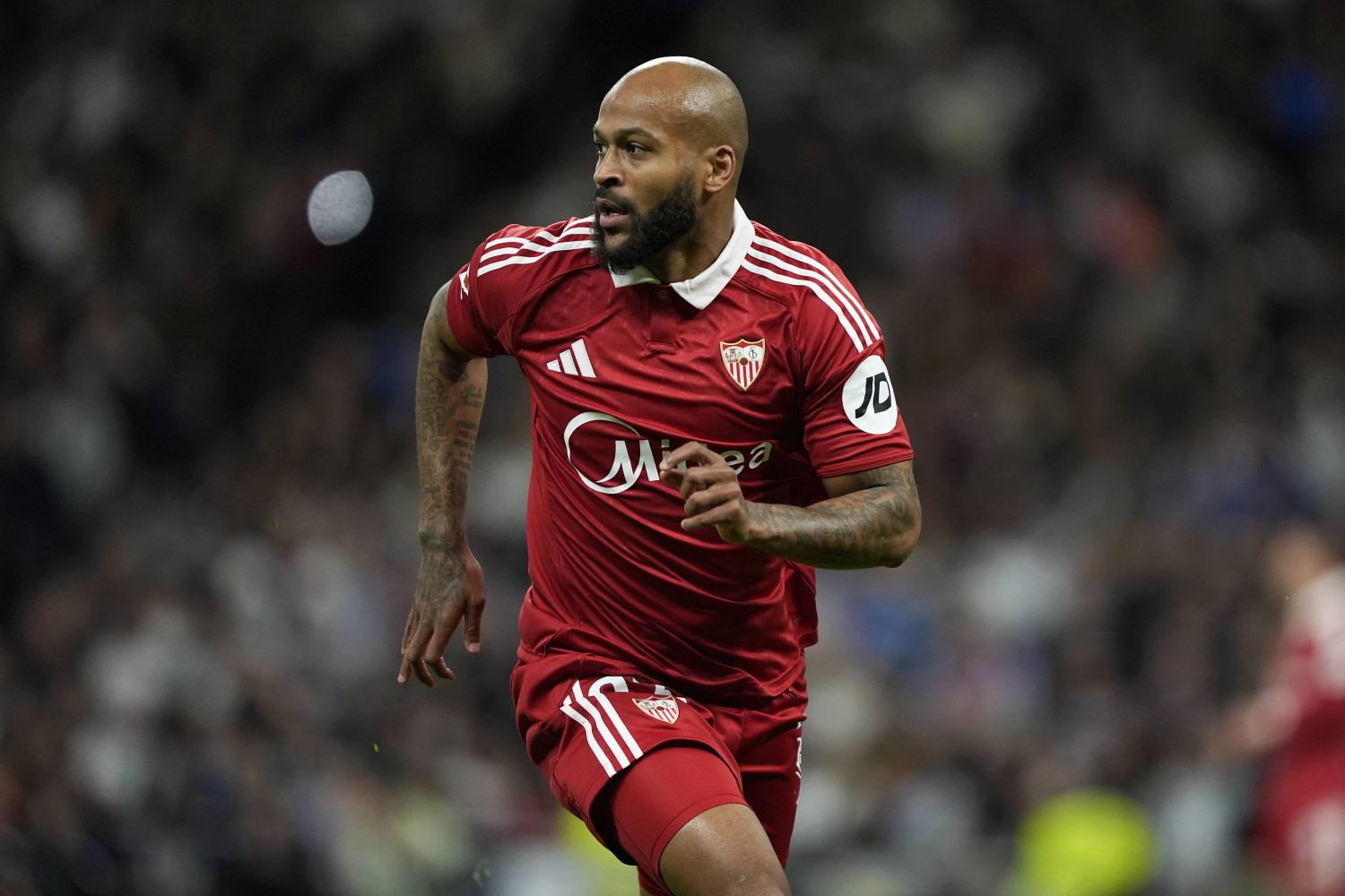 Wyleciał z boiska w meczu z Realem Madryt. Został zawieszony na sześć meczów [OFICJALNIE]