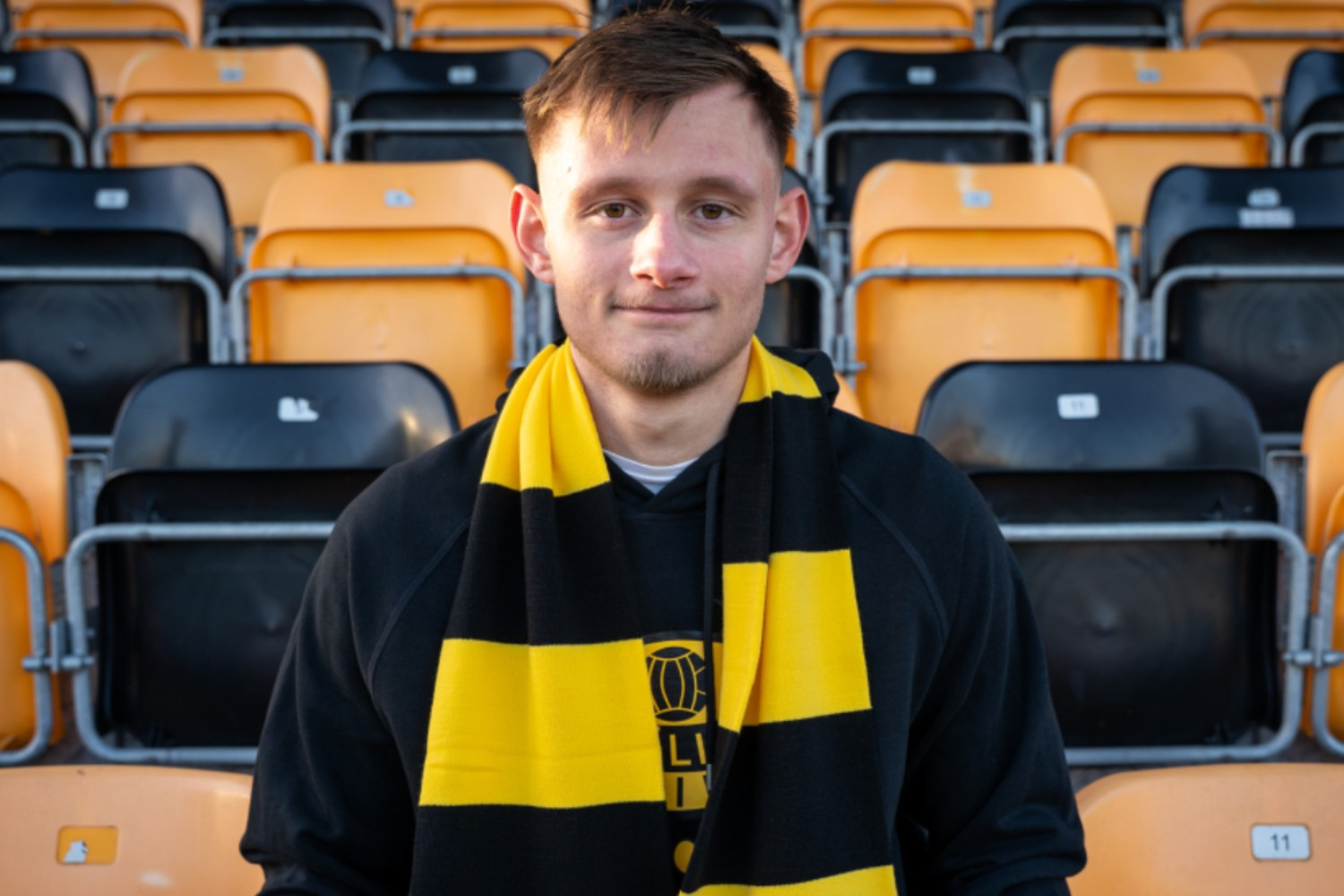 Był łączony z transferem do Ekstraklasy. OFICJALNIE: Skrzydłowy wykupiony przez mistrza kraju za prawie milion euro