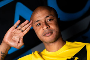 OFICJALNIE: André Ayew będzie dzielił szatnię z Polakiem