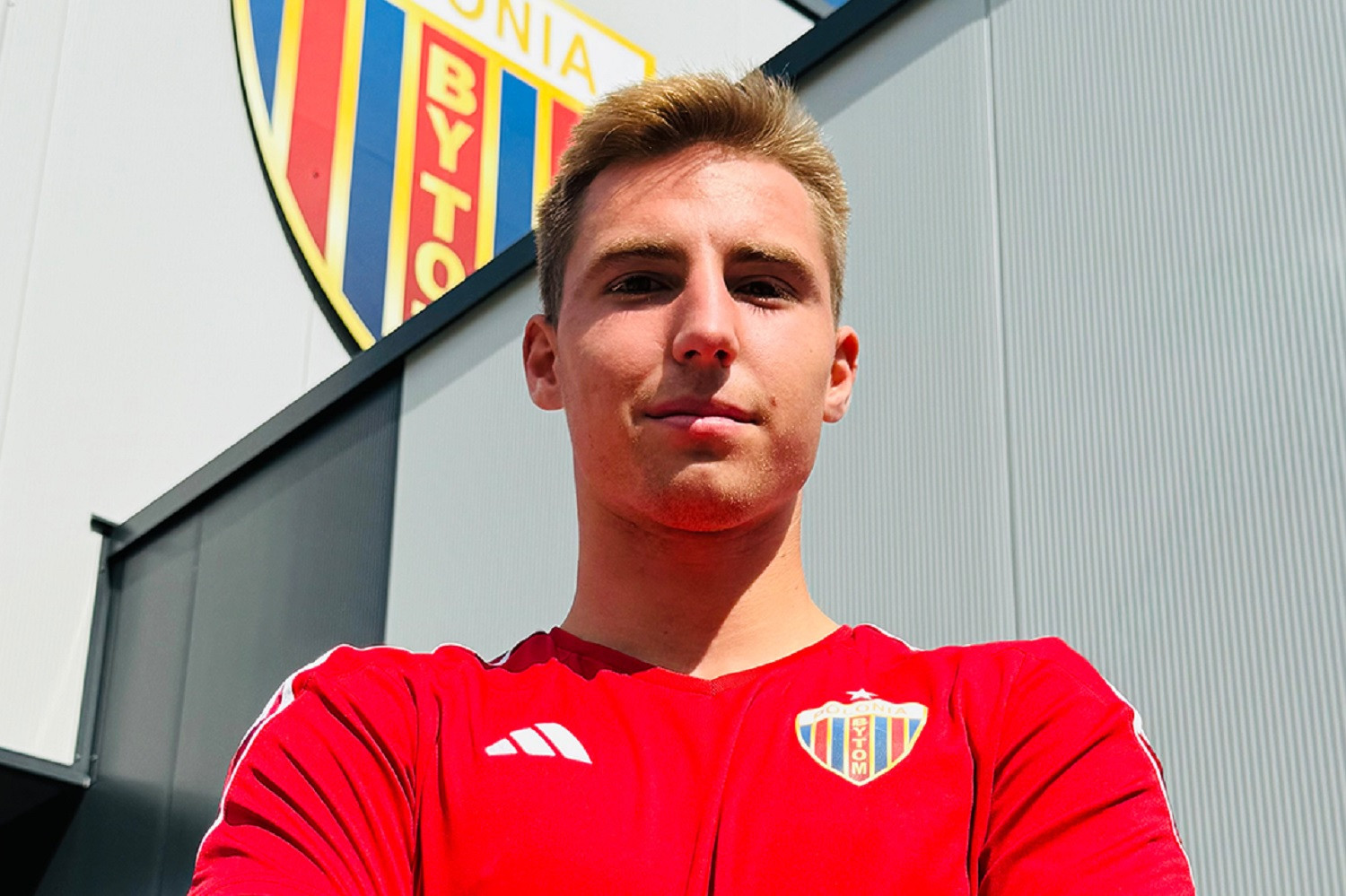 OFICJALNIE: Polonia Bytom zdecydowała. Pomocnik opuścił zespół już teraz