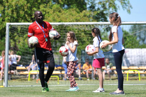 Marzy o byciu trenerem Legii Warszawa. Zdobył dla niej 38 bramek