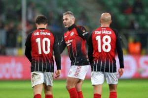 Uczestnik Ligi Konferencji szuka piłkarza przez media społecznościowe. Takie warunki oferuje