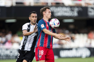 Chce do Wisły Kraków, w sobotę zaliczył pierwszą asystę w tym sezonie