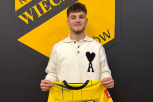 Wieczysta Kraków sprowadziła piłkarza z Ekstraklasy [OFICJALNIE]