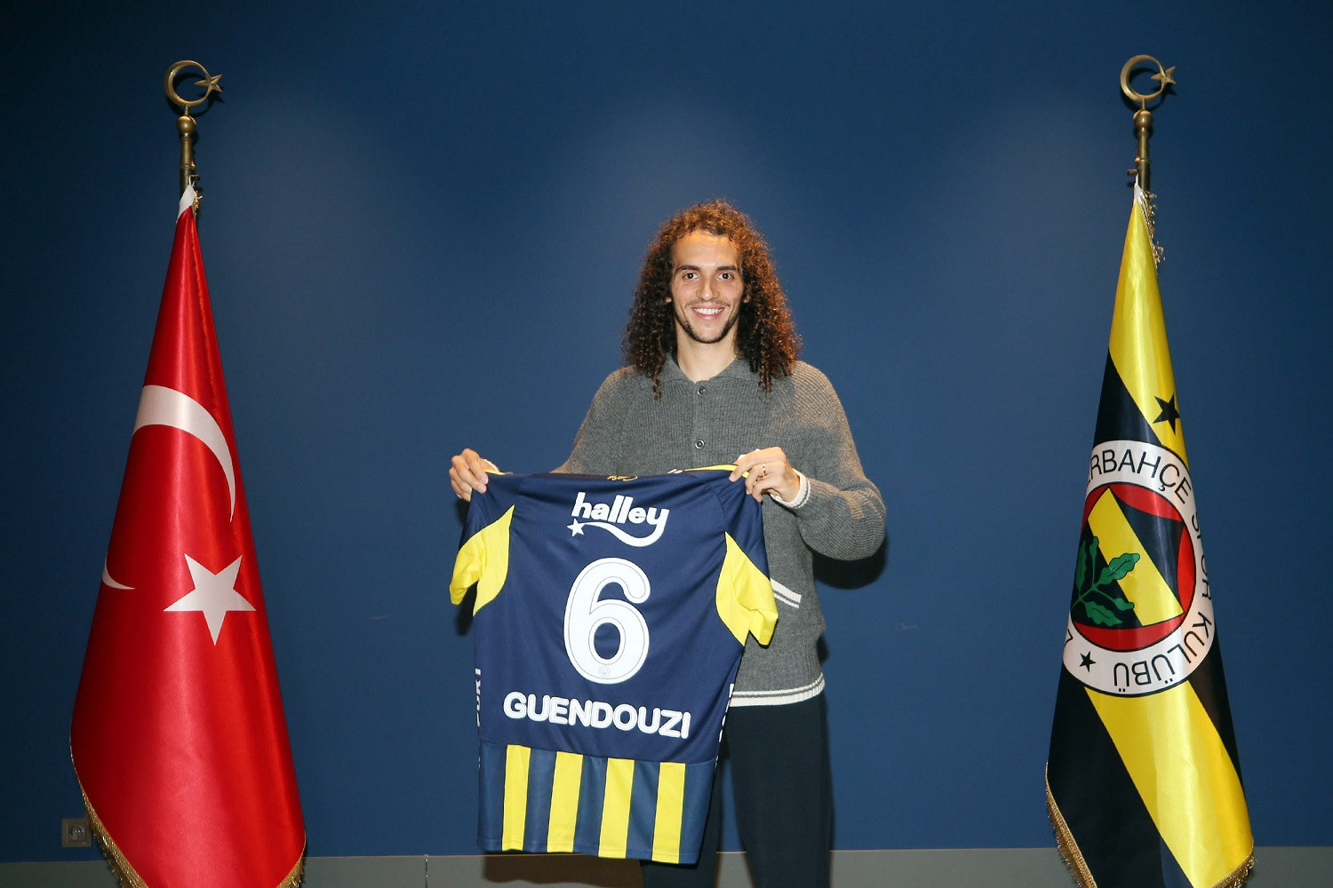Fenerbahçe bije rekord transferowy [OFICJALNIE]