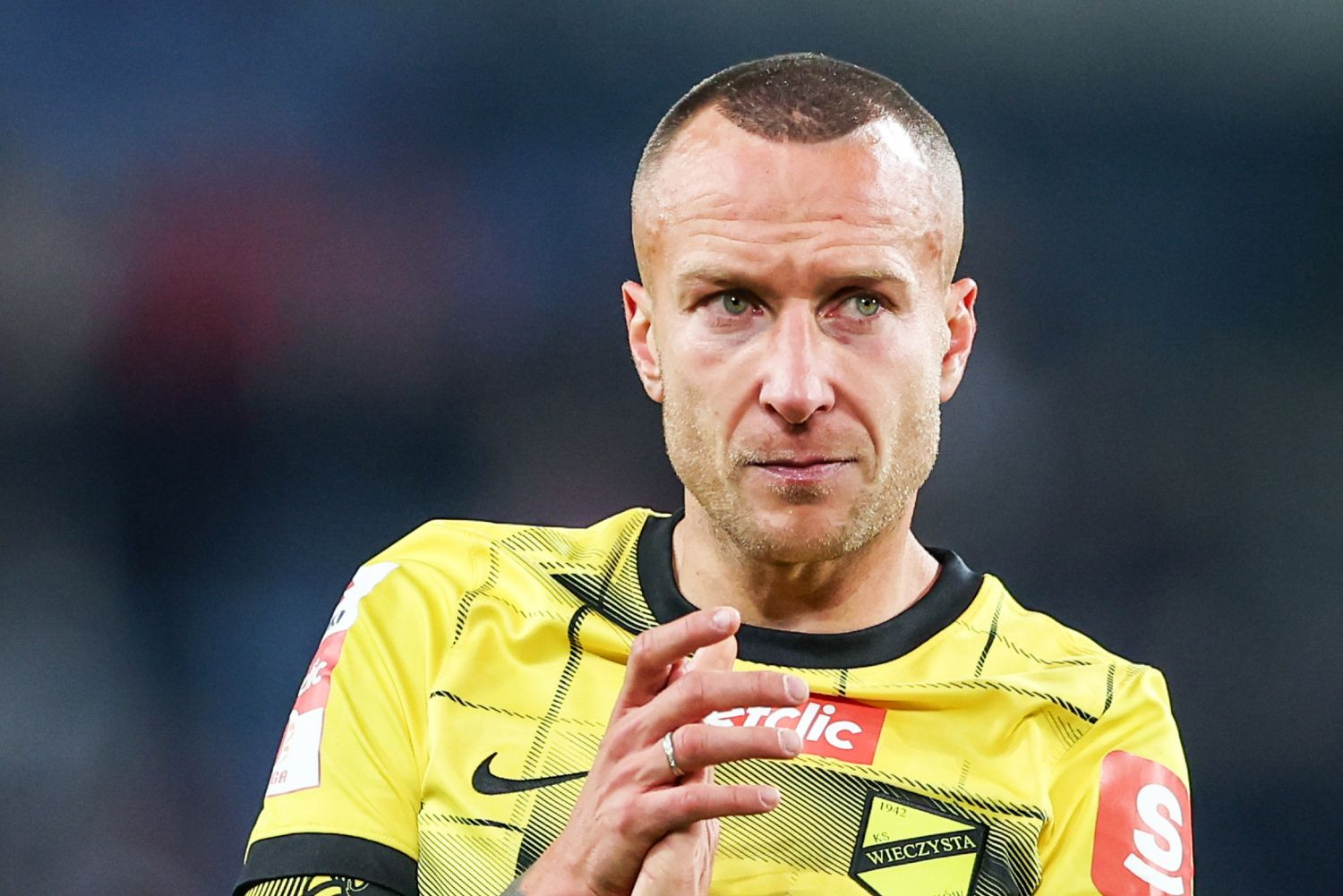 Wieczysta Kraków robi porządki. Nie tylko Jacek Góralski na wylocie [OFICJALNIE]