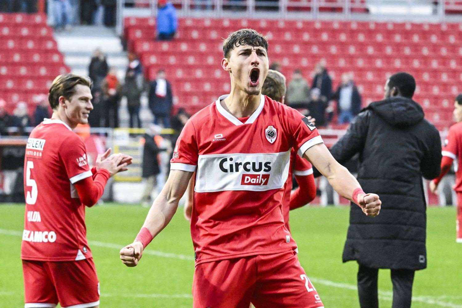 Został odrzucony przez Śląsk Wrocław, teraz finalizuje transfer za około pięć milionów euro do topowej ligi