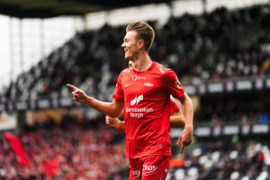 POTWIERDZONE: Pomocnik otrzymał ofertę z Widzewa Łódź