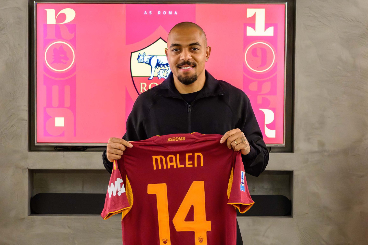 OFICJALNIE: Donyell Malen piłkarzem AS Romy