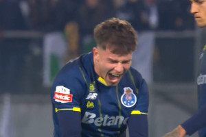 Wejścia smoka! Oskar Pietuszewski z wymarzonym debiutem w FC Porto [WIDEO]