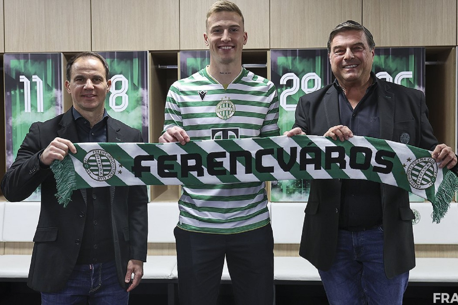 OFICJALNIE: Mogła być Legia Warszawa, są Węgry. Podwójny rekord transferowy