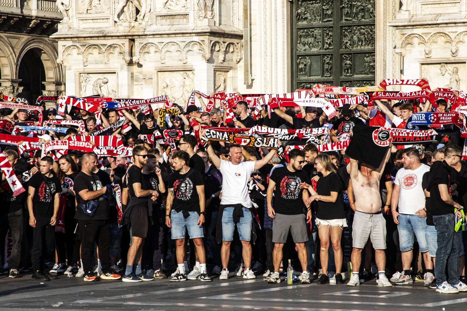 Wielu kibiców nie wejdzie na mecz Slavii Praga z FC Barceloną! Chytry traci... dziesięć milionów czeskich koron