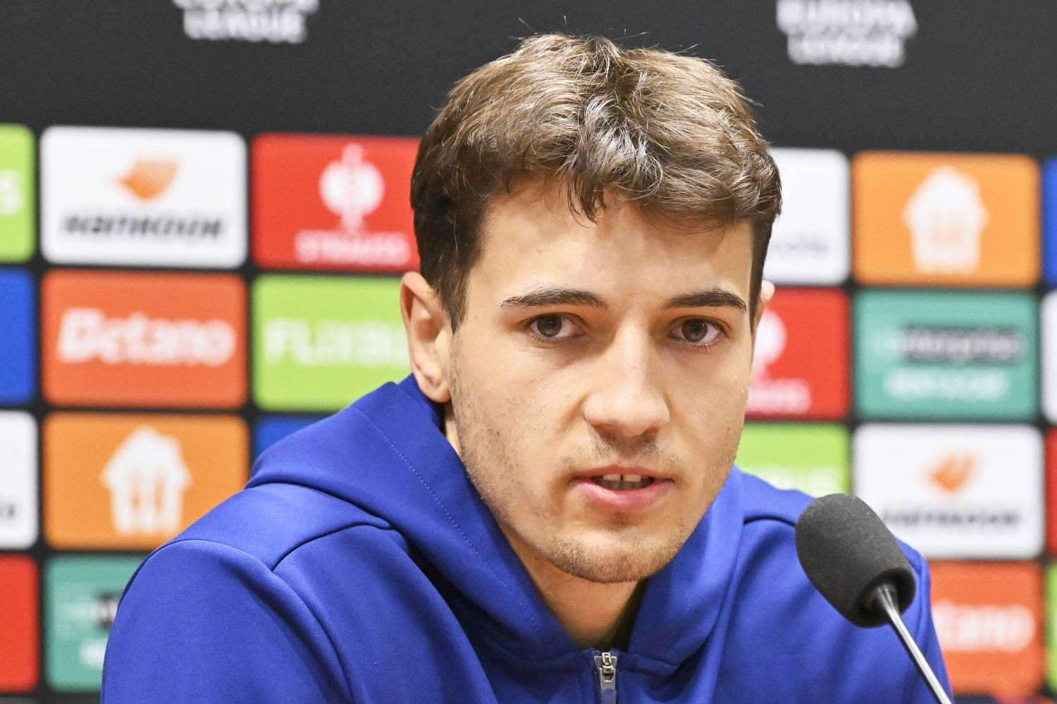 Jakub Kiwior ocenił debiut Oskara Pietuszewskiego. „Nie pokazał jeszcze wszystkiego”