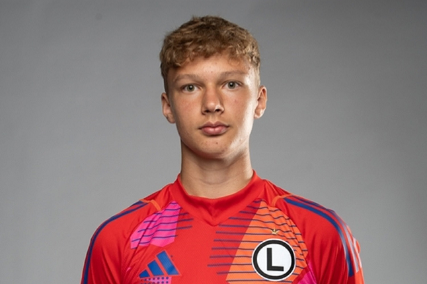 Młody bramkarz Legii Warszawa na radarze zagranicznego klubu