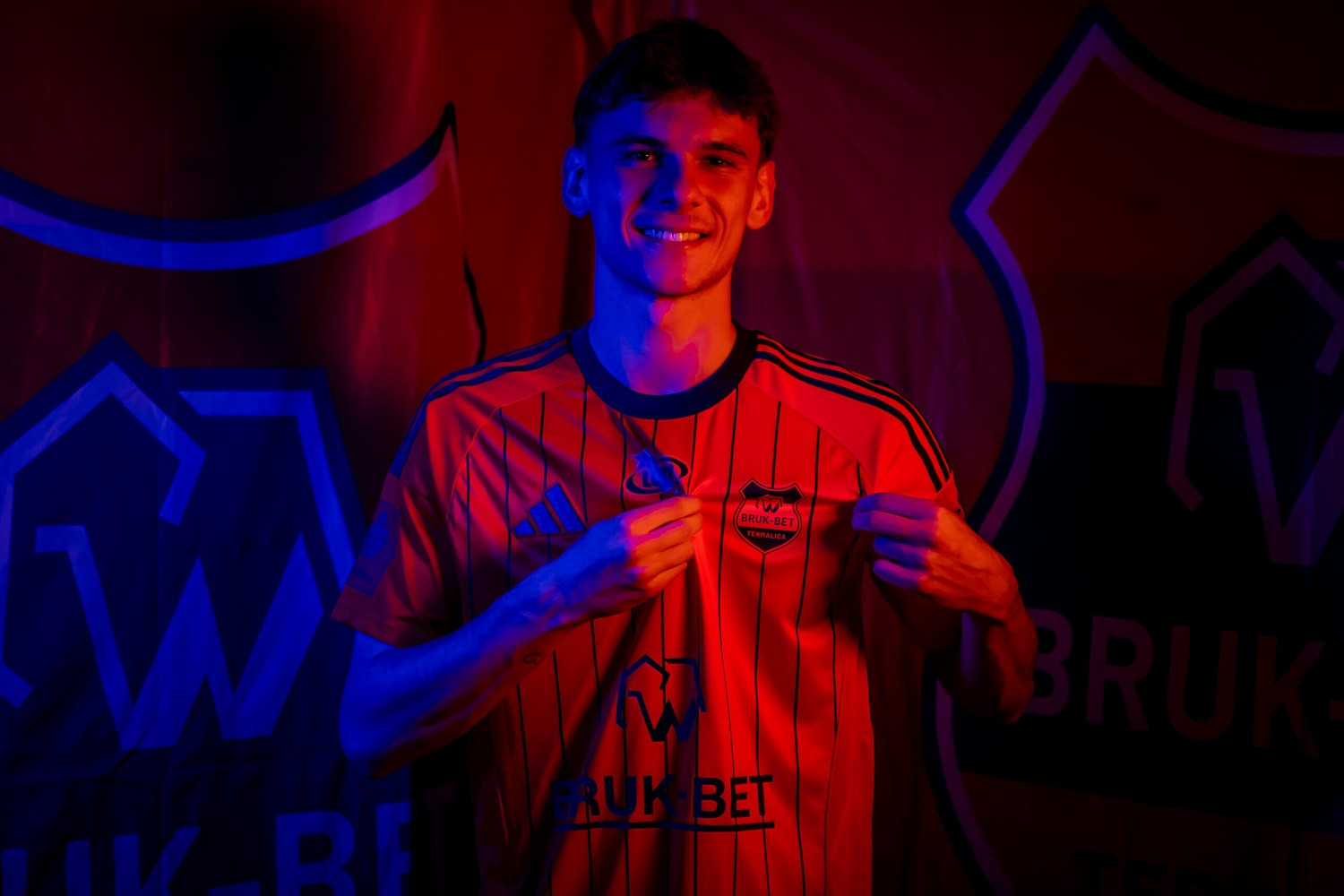 OFICJALNIE: Jest Bruk-Bet Termalica Nieciecza, mogła być Jagiellonia Białystok. 21-latek wraca reaktywować karierę