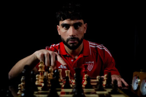 OFICJALNIE: Neal Maupay zmienił klub i... dopadł admina!