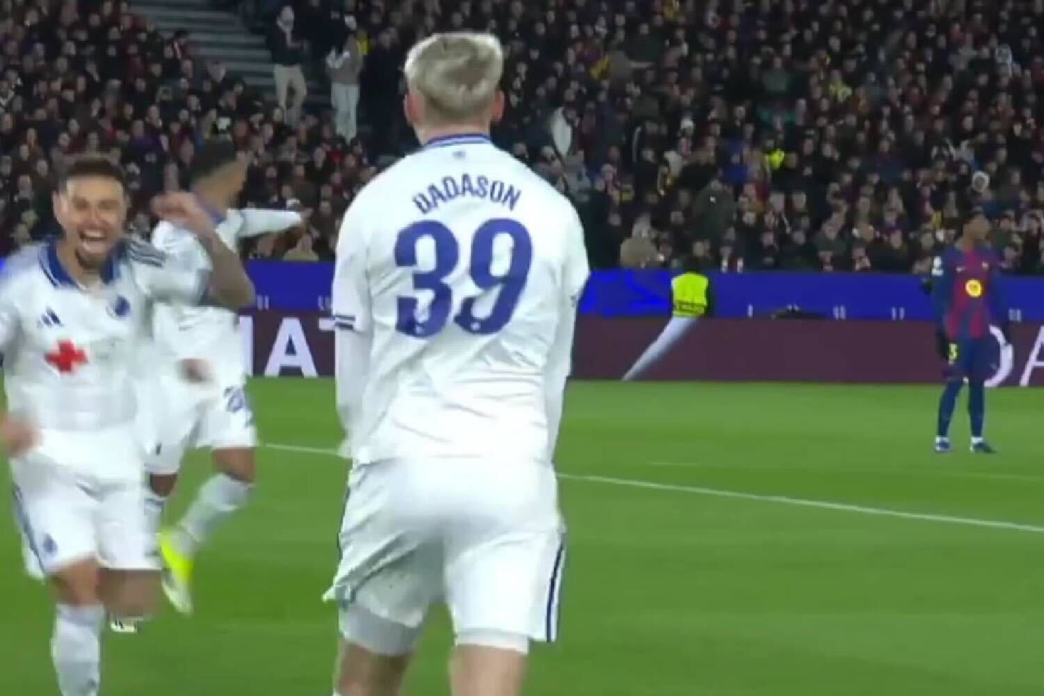 17-latek uciszył Camp Nou! FC Barcelona już musi odrabiać straty w starciu z FC Kopenhagą [WIDEO]