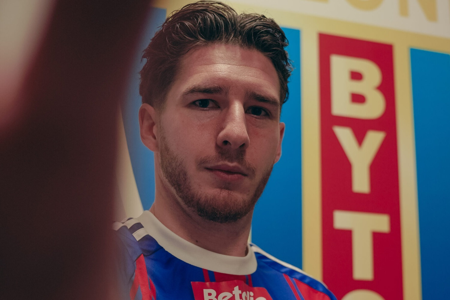 OFICJALNIE: Ofensywny pomocnik opuścił GKS Katowice. Trafił do rewelacji I ligi