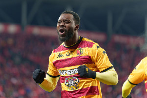 Kolos rzucony na kolana. Jagiellonia Białystok wypunktowała Widzew Łódź [WIDEO]