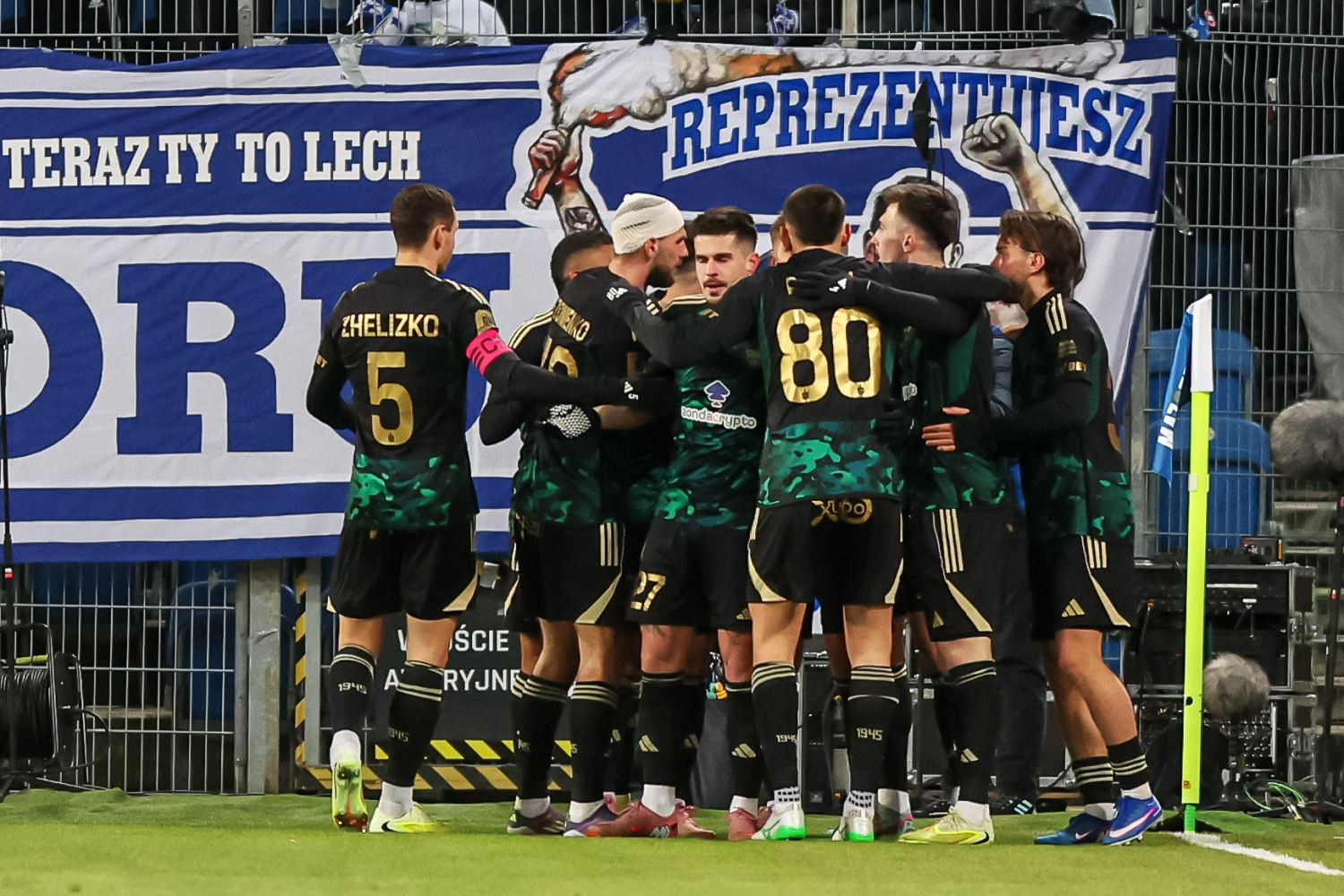 „Kolejorz” nie dojechał na start rundy wiosennej. Lechia Gdańsk upokorzyła Lecha Poznań [WIDEO]