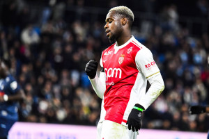 OFICJALNIE: 19-latek następcą Karima Benzemy. 33 miliony euro