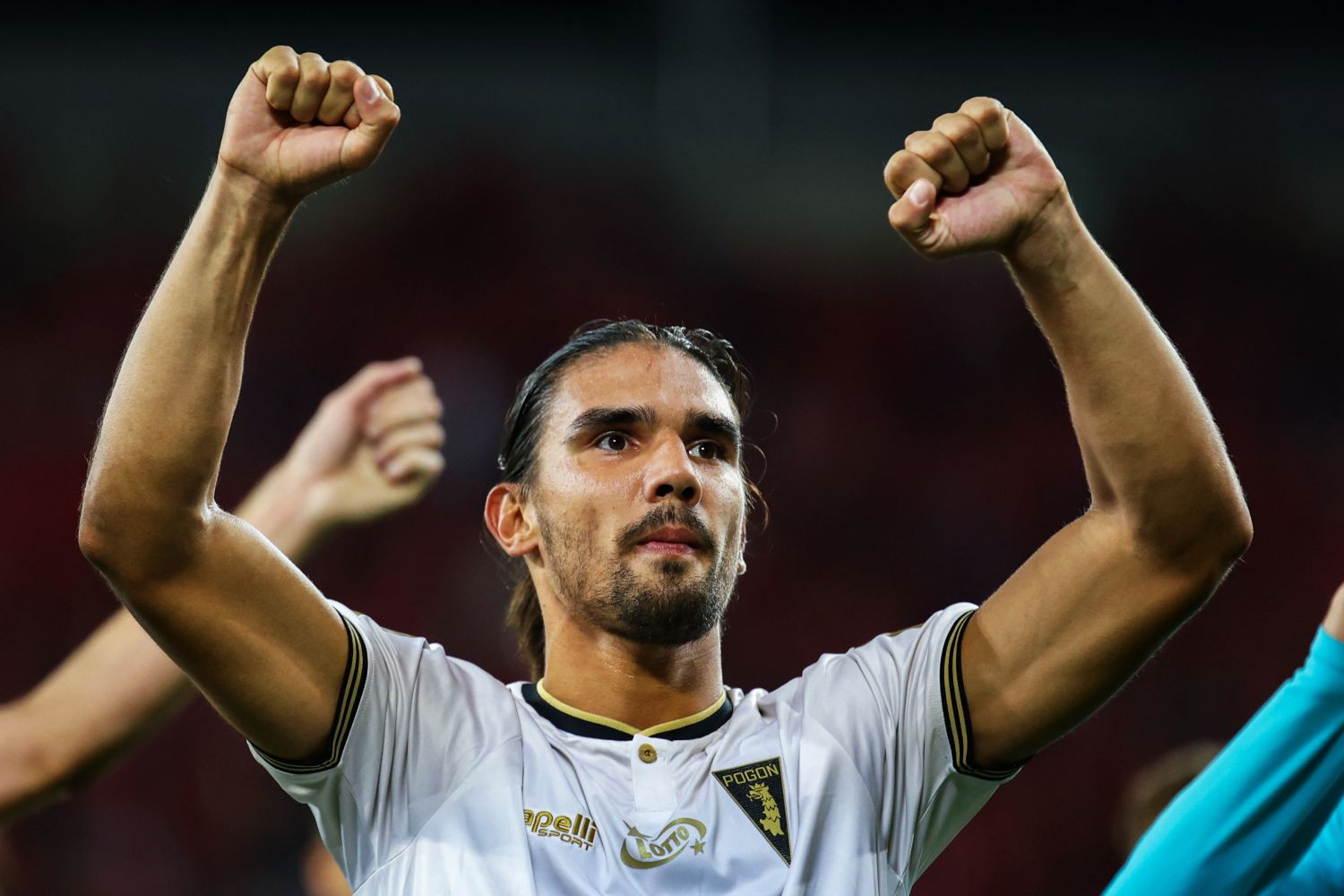 Marian Huja będzie grał - poza Polską. Leci na testy medyczne