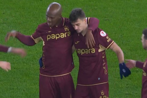 Niejeden kibic Legii Warszawa roni łzę. Jedenasty gol w sezonie najdrożej sprzedanego piłkarza [WIDEO]