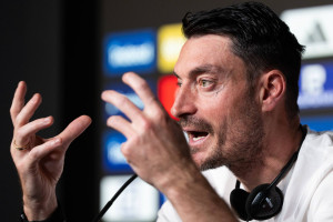 Nowy trener zaskoczył. Eintracht Frankfurt będzie miał sześciu kapitanów