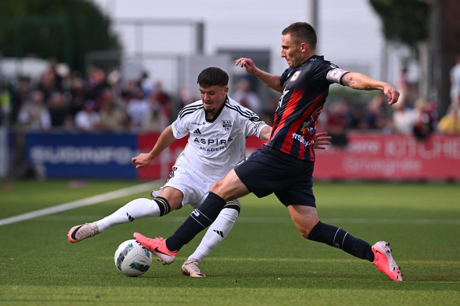 Sezon temu rozmawiał z klubami Ekstraklasy, teraz znów może trafić do Polski