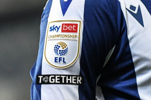 Wszystkie mecze English Football League zostaną opóźnione o... 60 sekund. „Liczy się każda minuta” [OFICJALNIE]