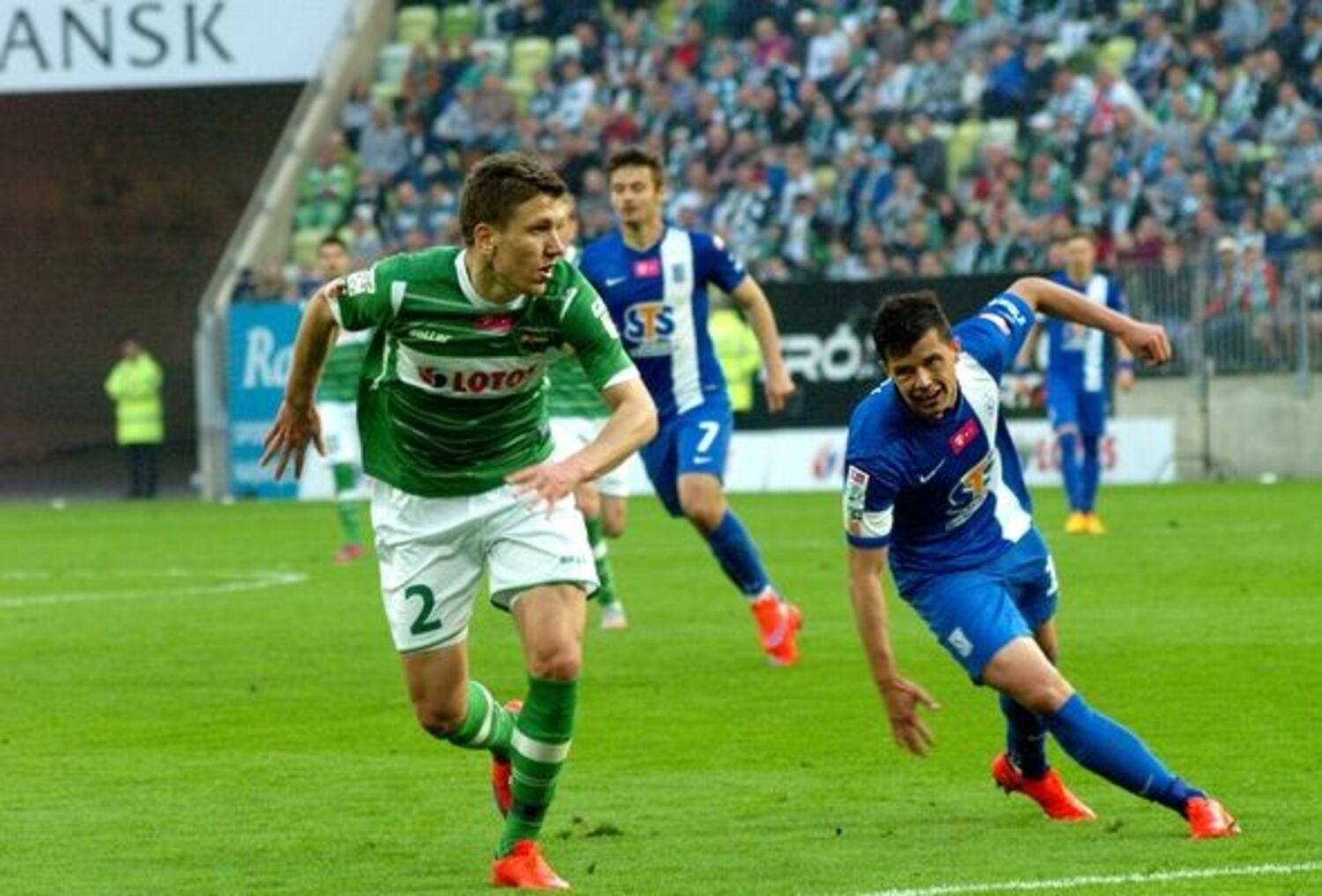 Dla Lechii rozegrał 185 spotkań. W przyszłości chce wrócić do Gdańska