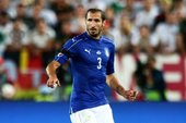 Chiellini nie zagrał z Bośnią, bo Mancini… nie miał na sobie okularów