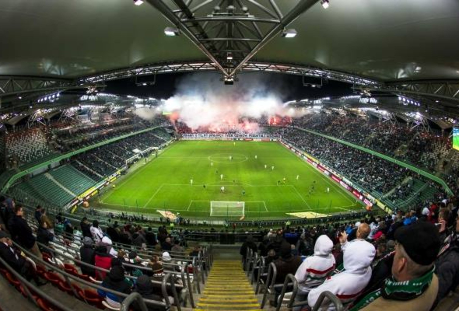 Ekstraklasa: Legia Warszawa zgłosiła do rozgrywek dwóch młodych piłkarzy