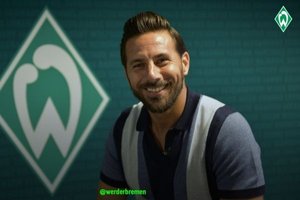 OFICJALNIE: Claudio Pizarro zakończył karierę | Schönfelder w Werderze