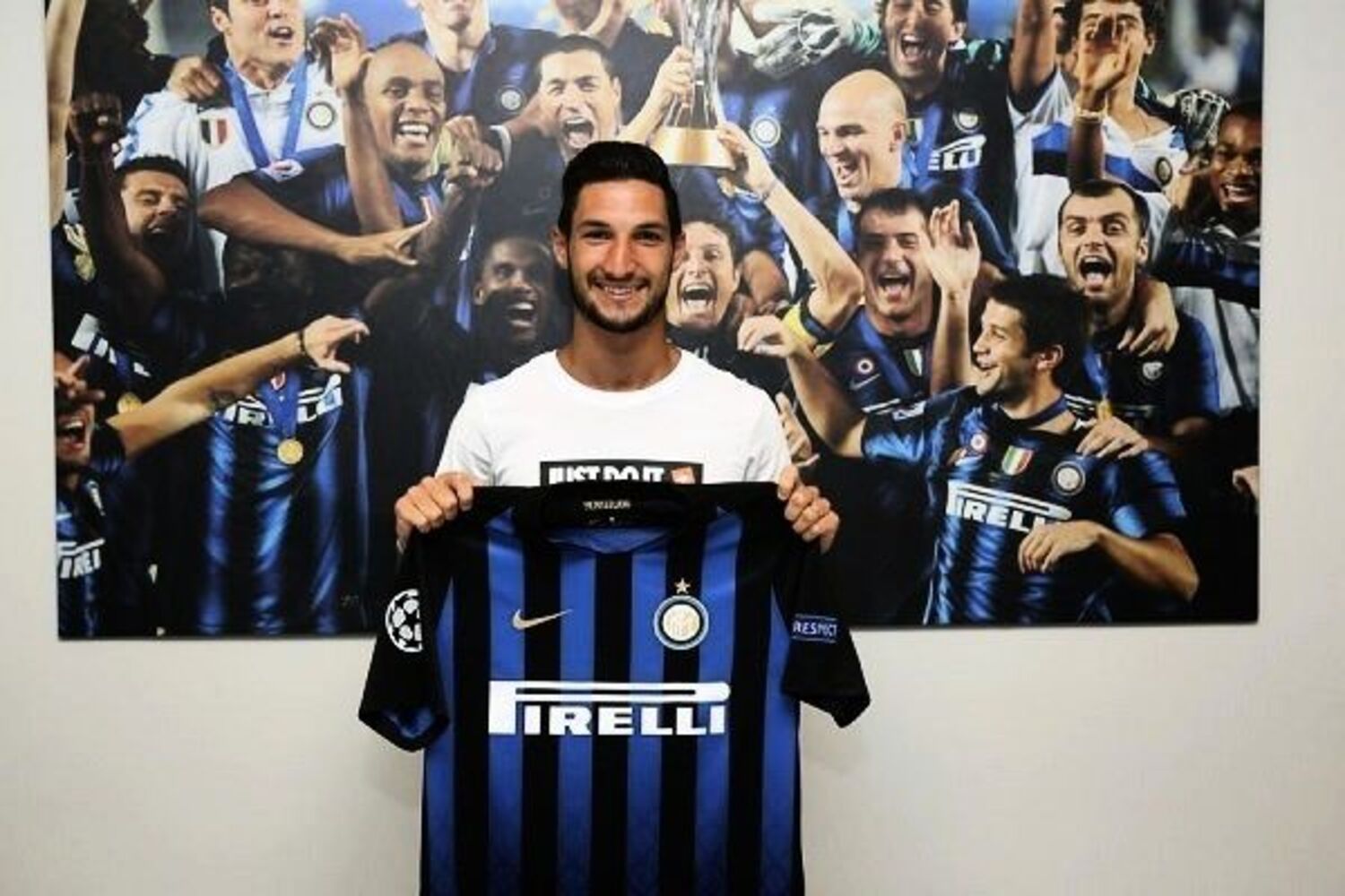 OFICJALNIE: Inter wykupił Politano i Salcedo