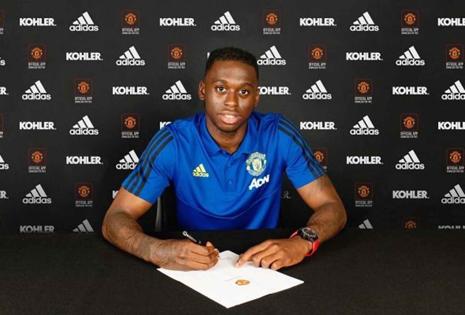 OFICJALNIE: Aaron Wan-Bissaka w Manchesterze United