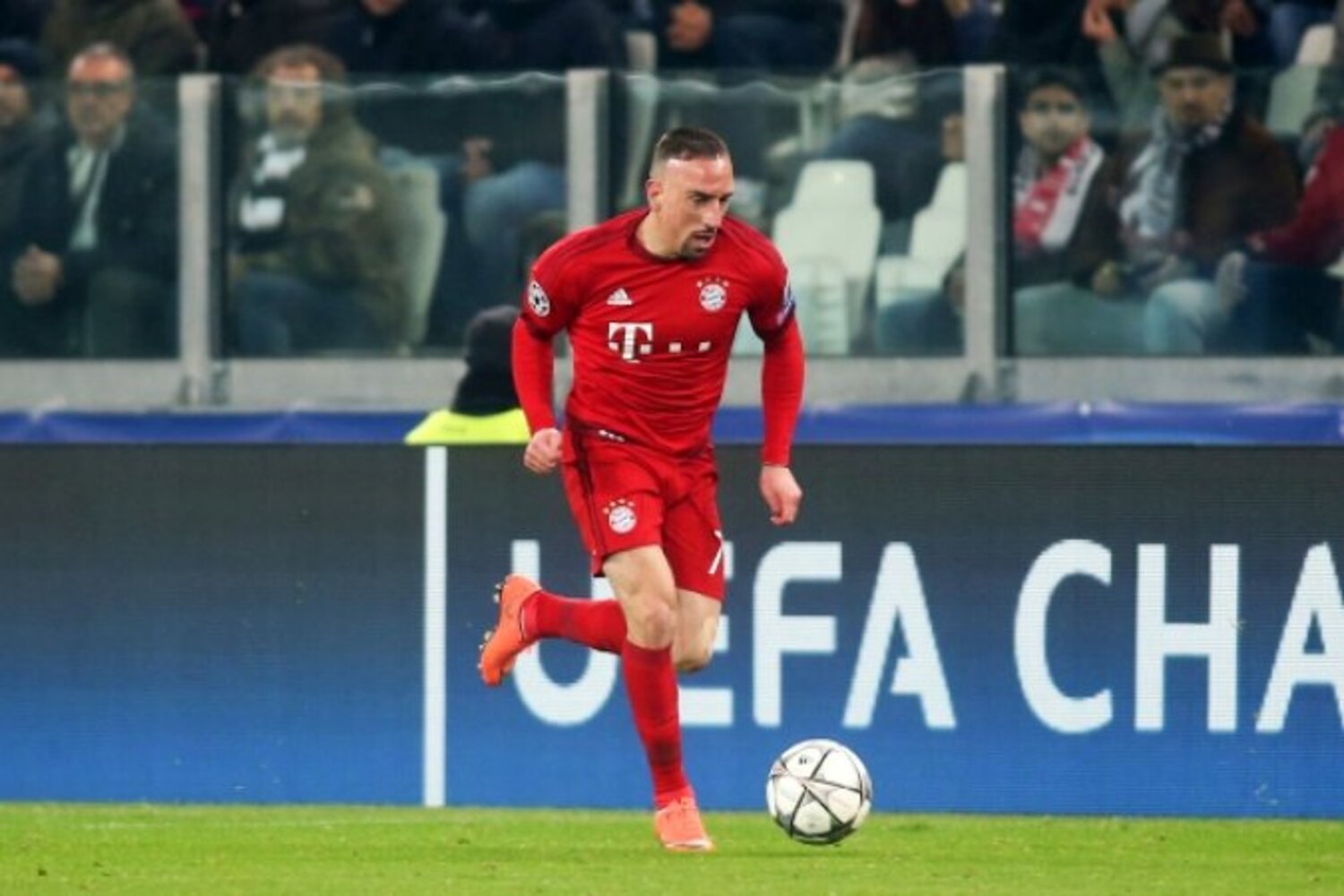 Sensacyjny transfer Ribéry'ego?! Eintracht Frankfurt zgłosił się po byłą gwiazdę Bayernu Monachium!