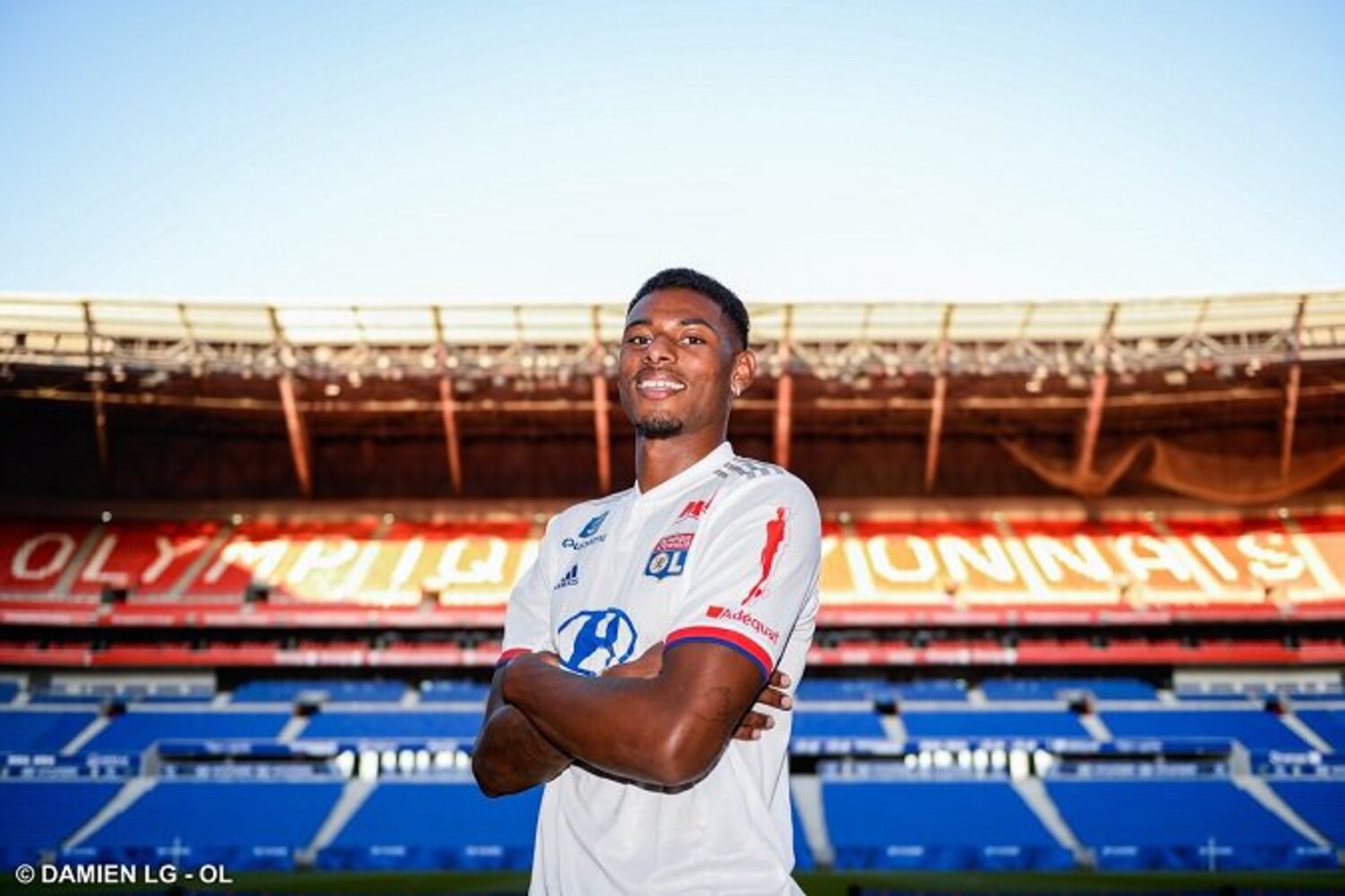 OFICJALNIE: Jeff Reine-Adélaïde w Olympique'u Lyon. Podwójny rekord transferowy!