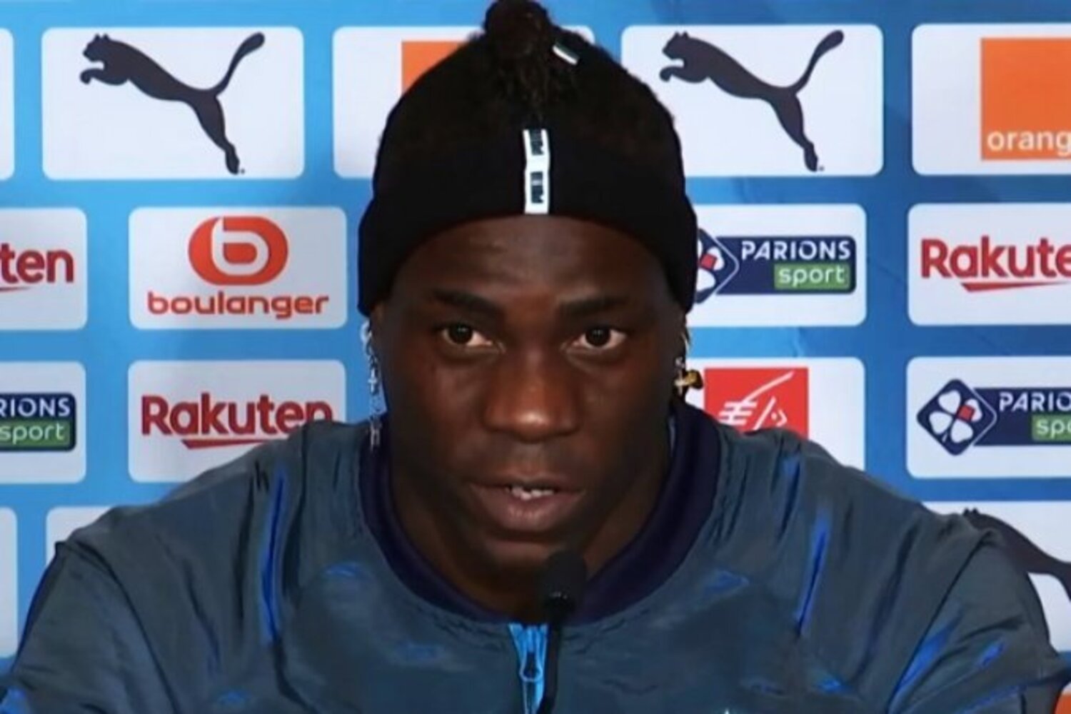 Balotelli: Kibice Hellasu go obrażali, kibice Brescii... bronią Werony. „Mario, jesteś arogancki!”