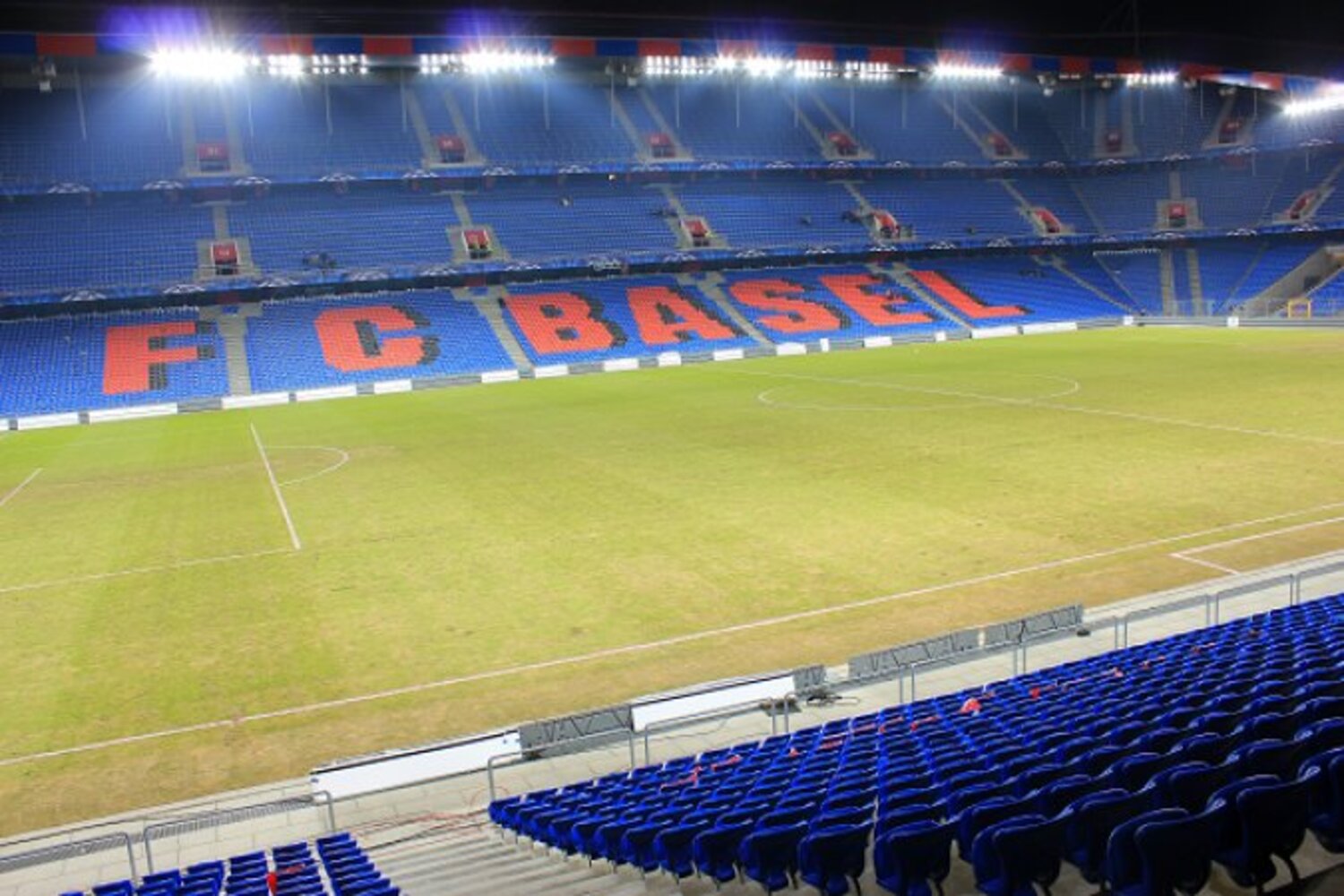 OFICJALNIE: Lindner w FC Basel